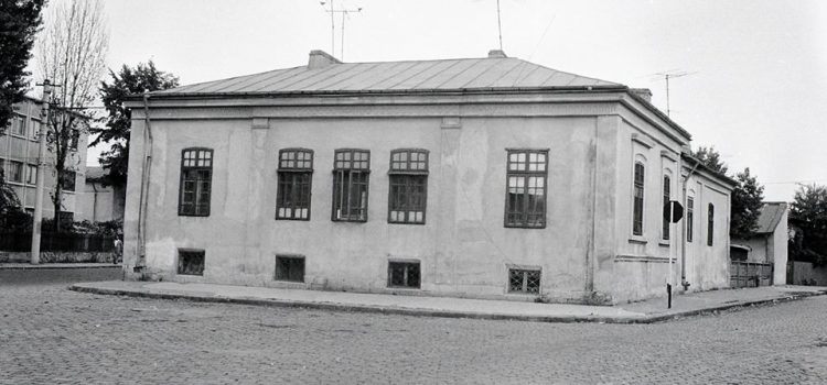 Un imobil de sfârşit de secol XIX de pe strada Buna Vestire (fosta Karl Marx)