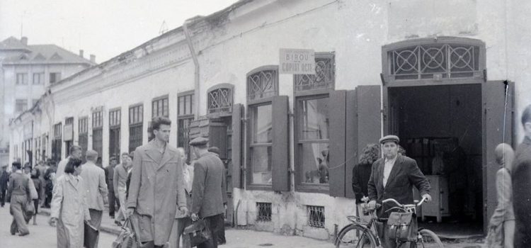 1965 – Fosta piață Paris.